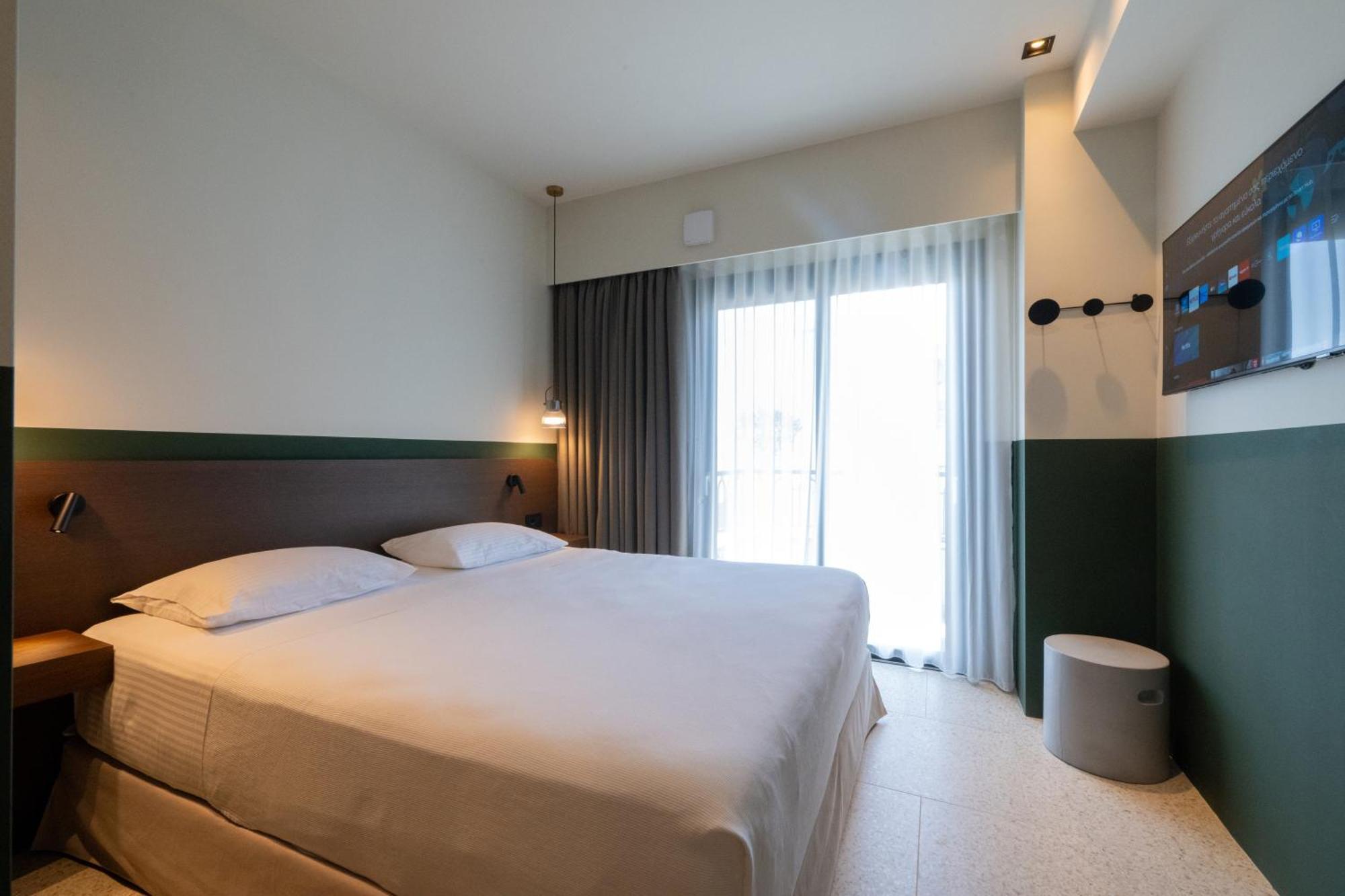 Evripidou 7 - Kalamata Mediterranean Suites المظهر الخارجي الصورة