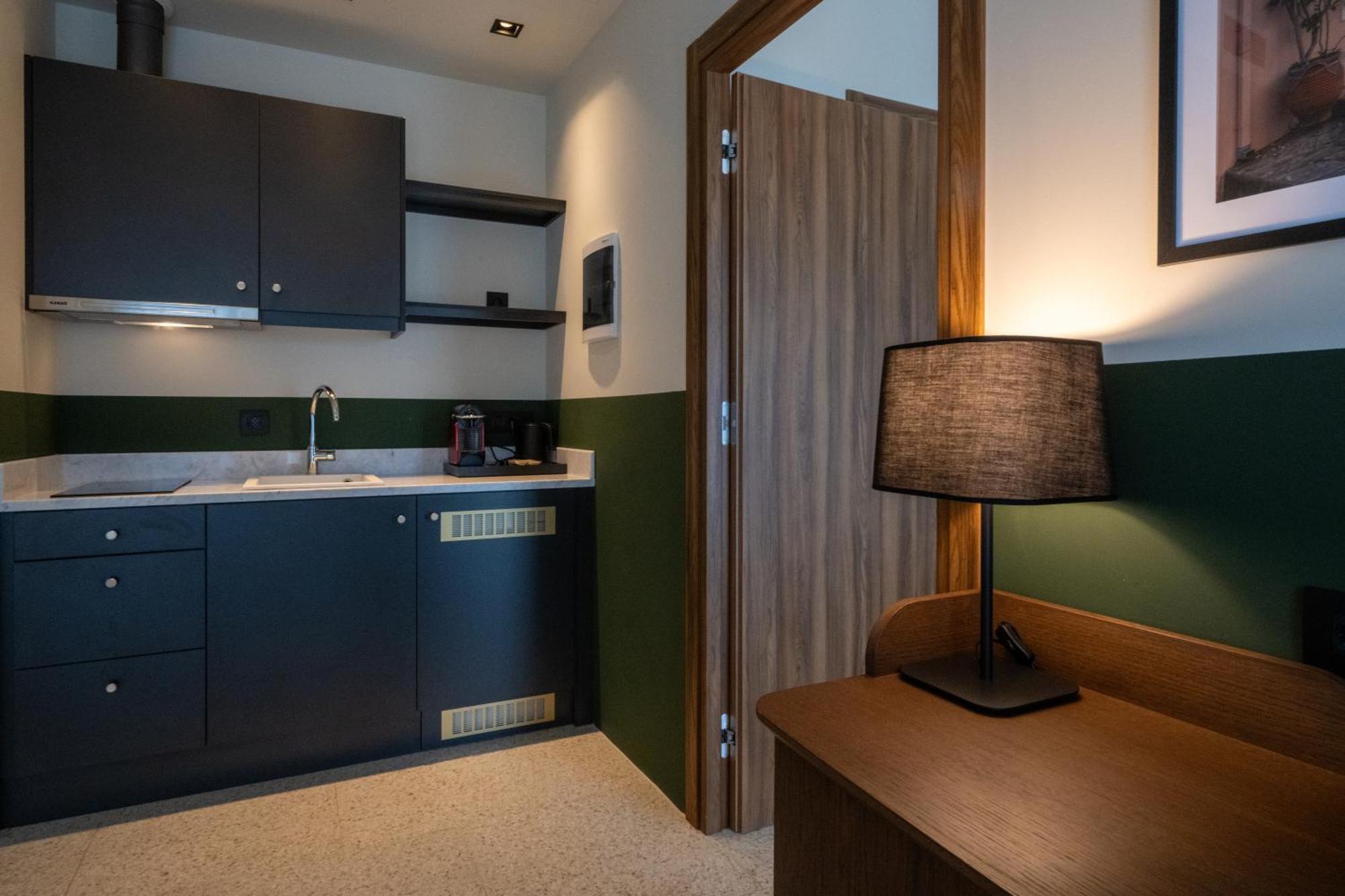 Evripidou 7 - Kalamata Mediterranean Suites المظهر الخارجي الصورة