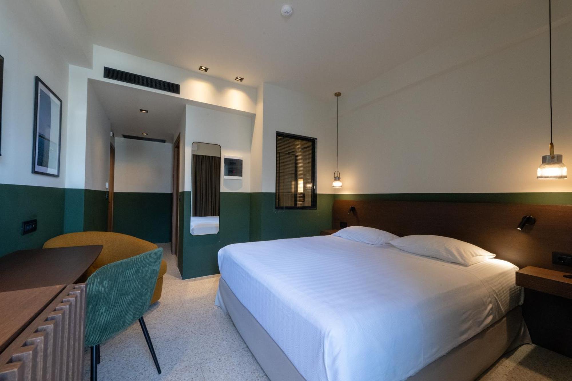 Evripidou 7 - Kalamata Mediterranean Suites المظهر الخارجي الصورة