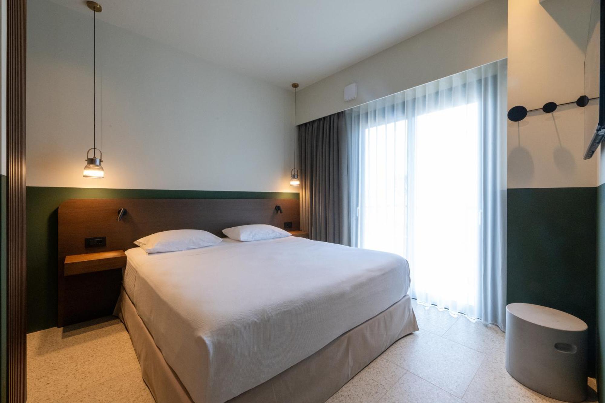 Evripidou 7 - Kalamata Mediterranean Suites المظهر الخارجي الصورة