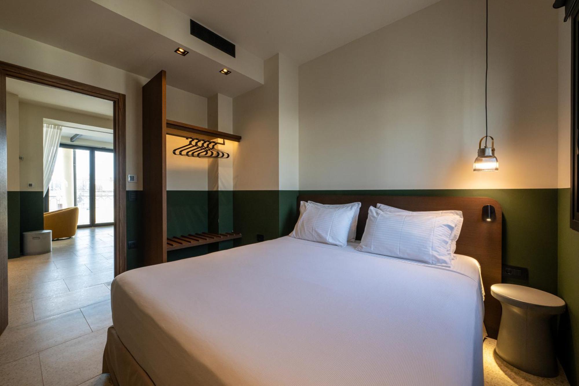 Evripidou 7 - Kalamata Mediterranean Suites الغرفة الصورة