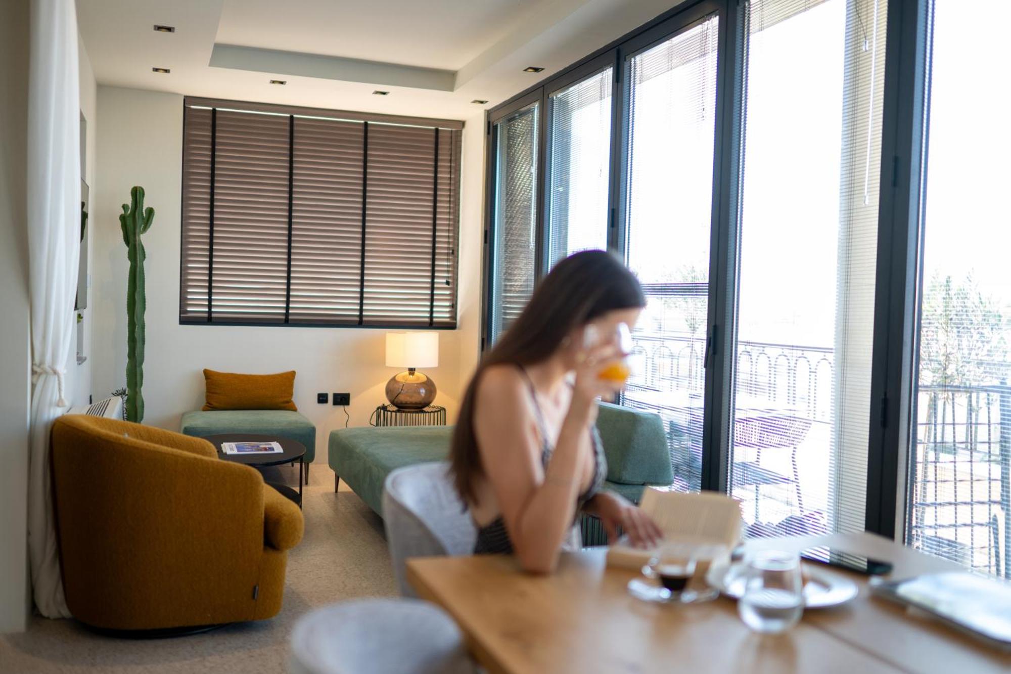 Evripidou 7 - Kalamata Mediterranean Suites المظهر الخارجي الصورة